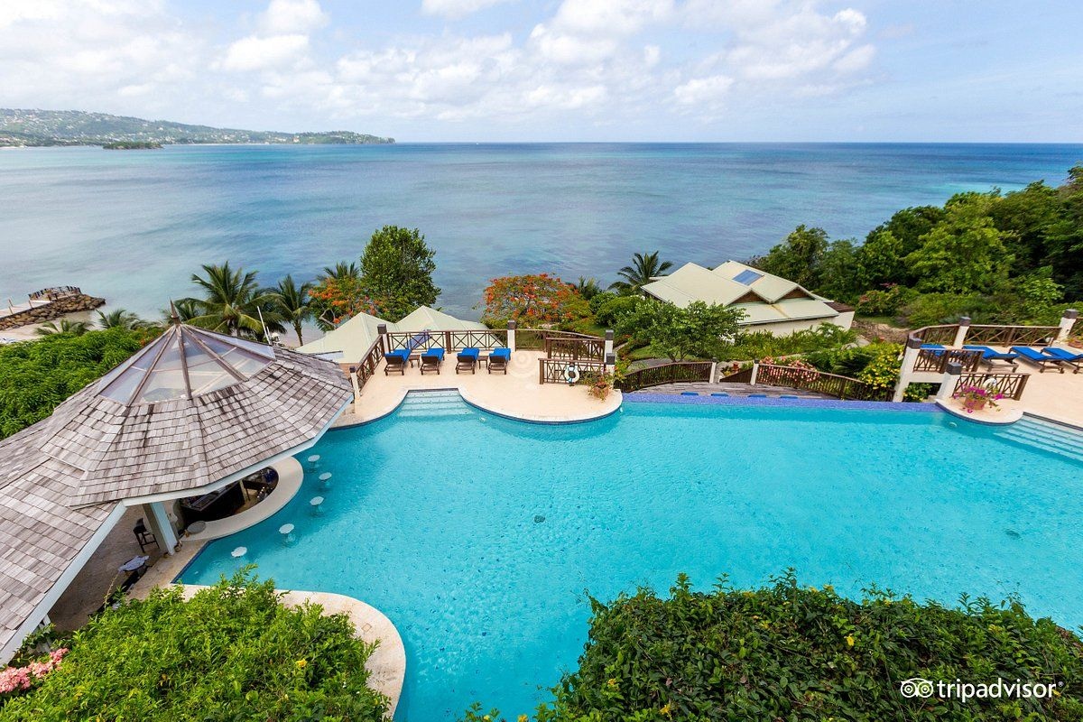 Harbor Club St. Lucia, Curio Collection by Hilton